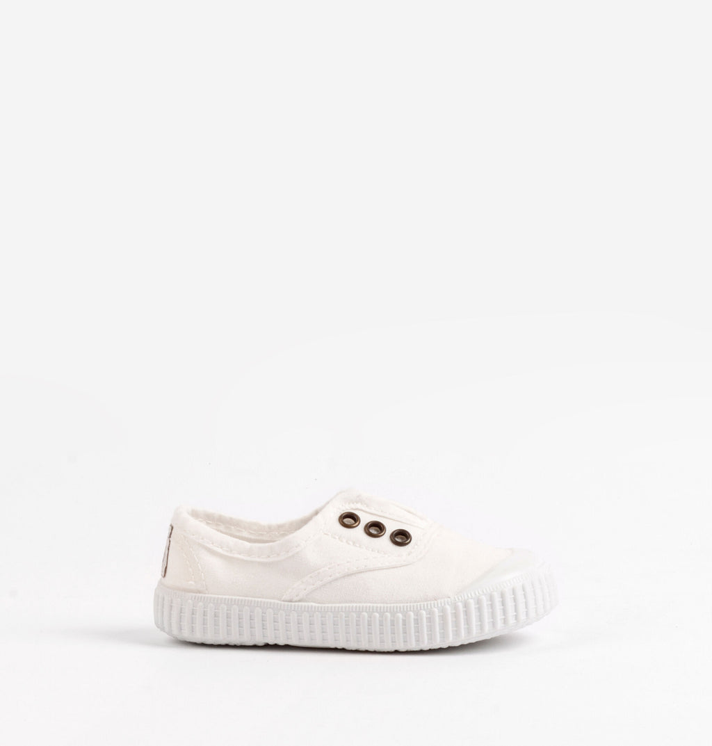 Victoria- slip on bianche