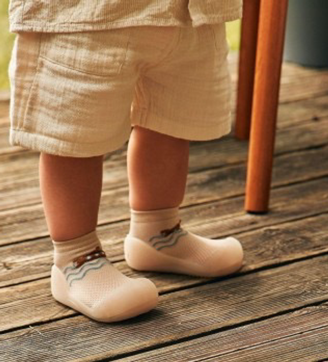 Attipas - submarine beige