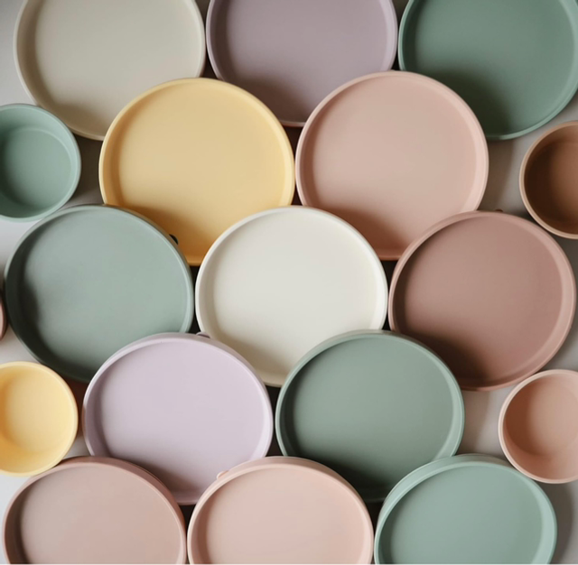 Mushie - Piatto in silicone